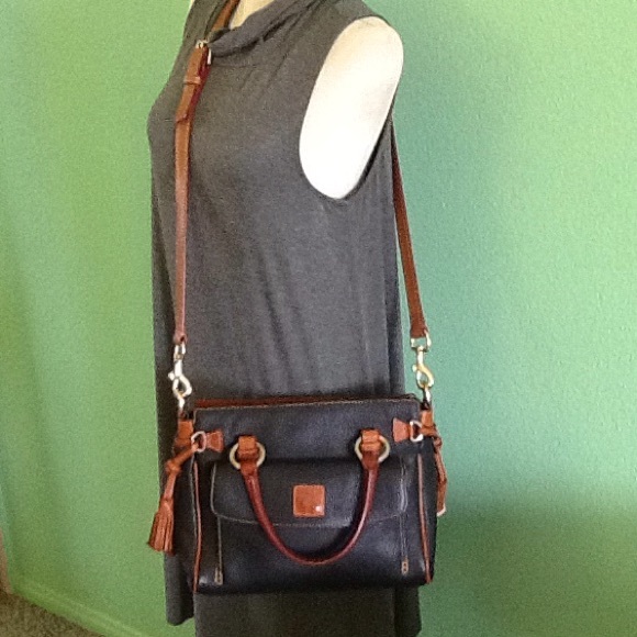 Final price authentic Dooney&Bourke Handbag - Picture 9 of 9